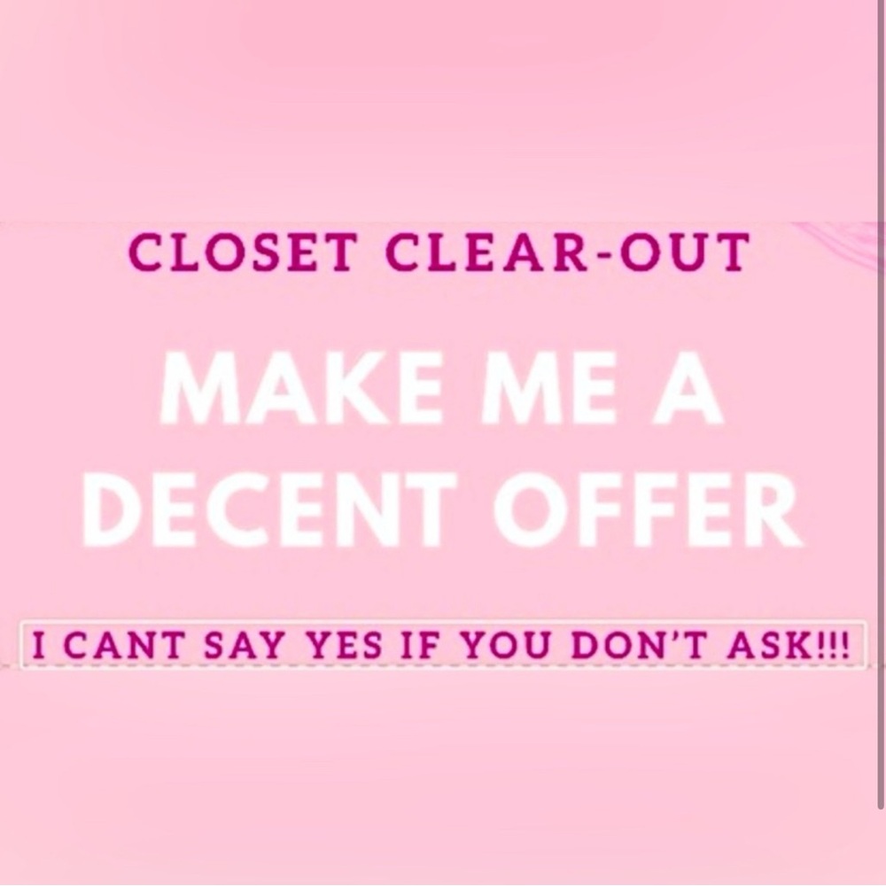 Closet Clear-Out Offer Sign